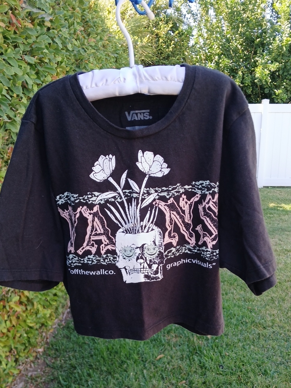 Vans Black Short-Sleeve Graphic Tee with Skull & Floral